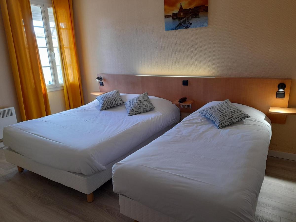 Contact De France Hotel 2*
