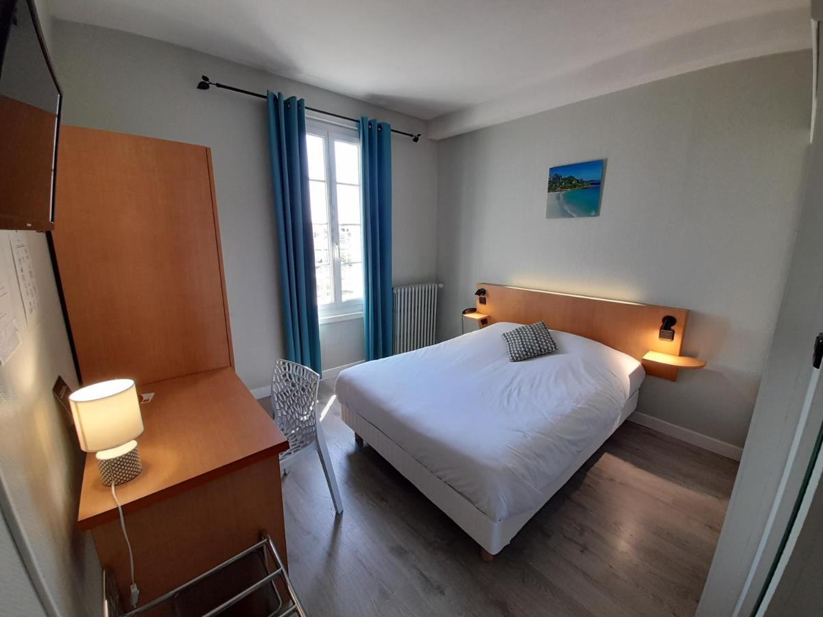 Contact De France Hotel