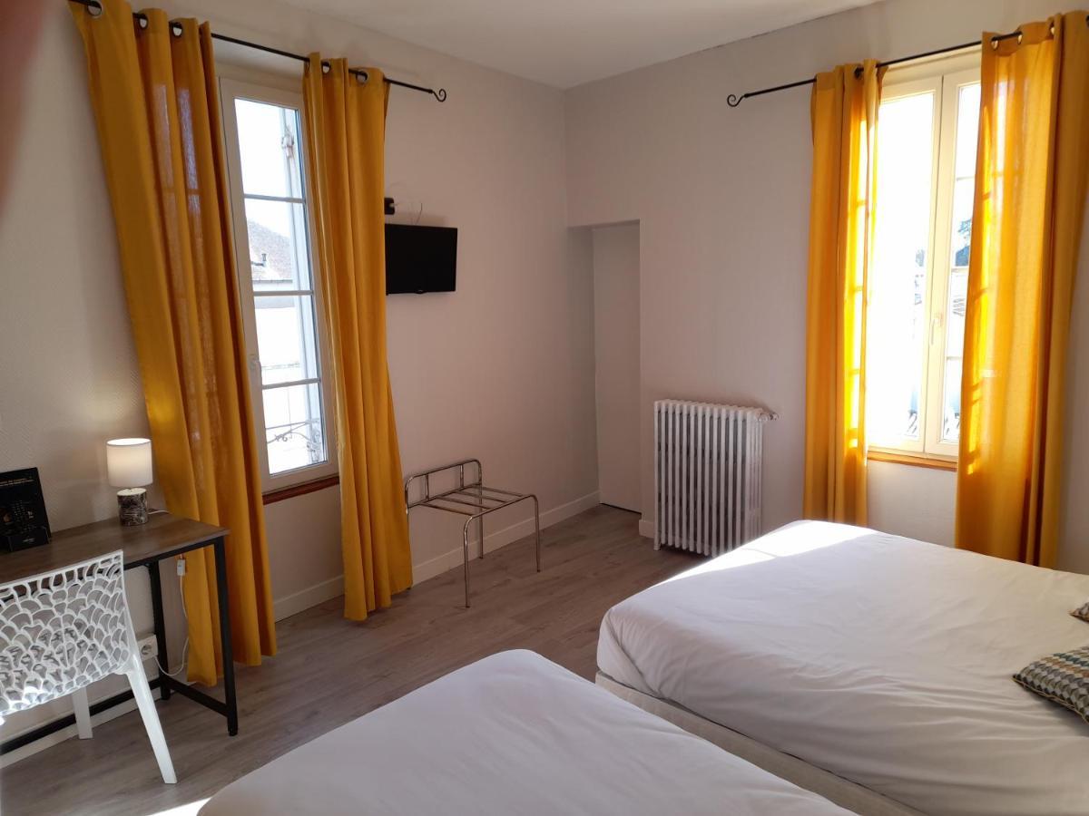 Contact De France Hotel Saintes