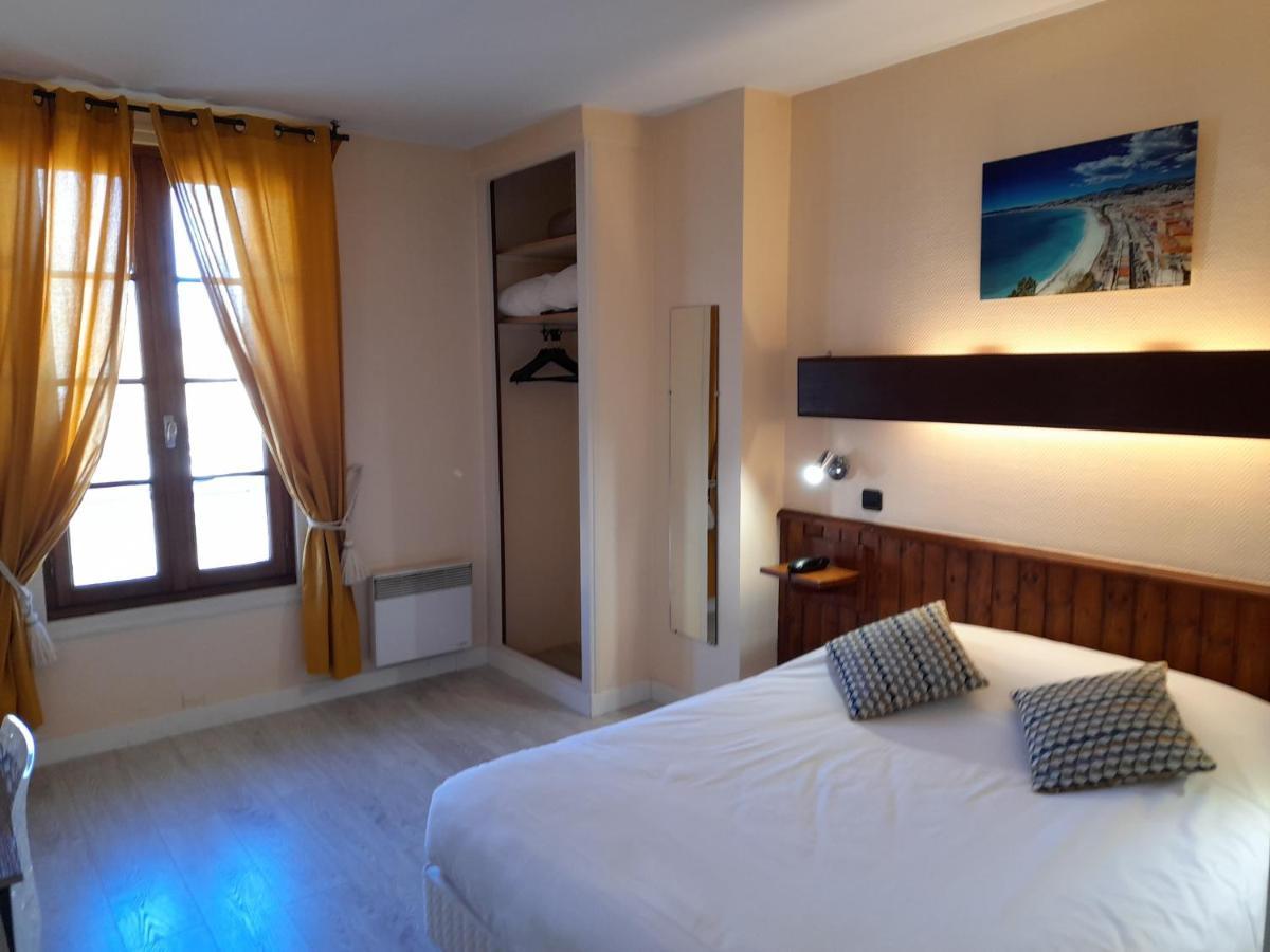 Hotel Contact De France 2*