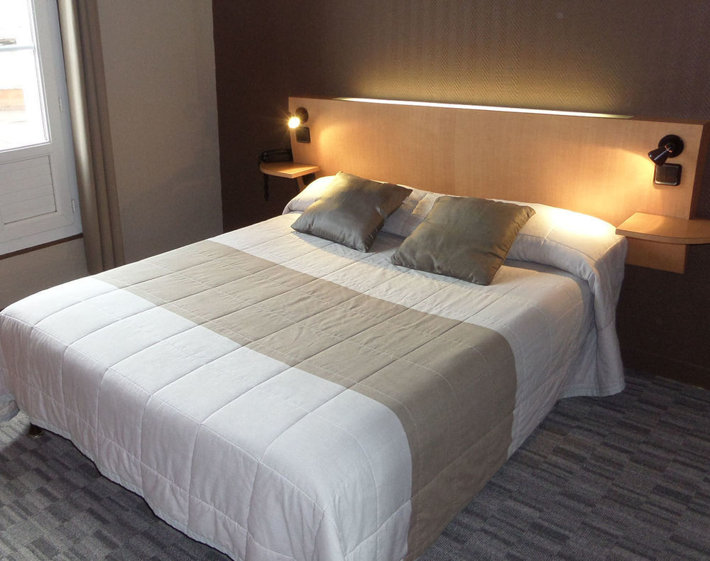 Hotel Contact De France Saintes