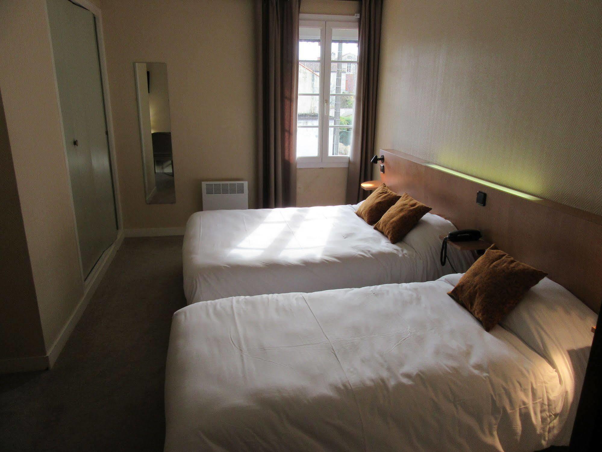Hotel Contact De France Saintes