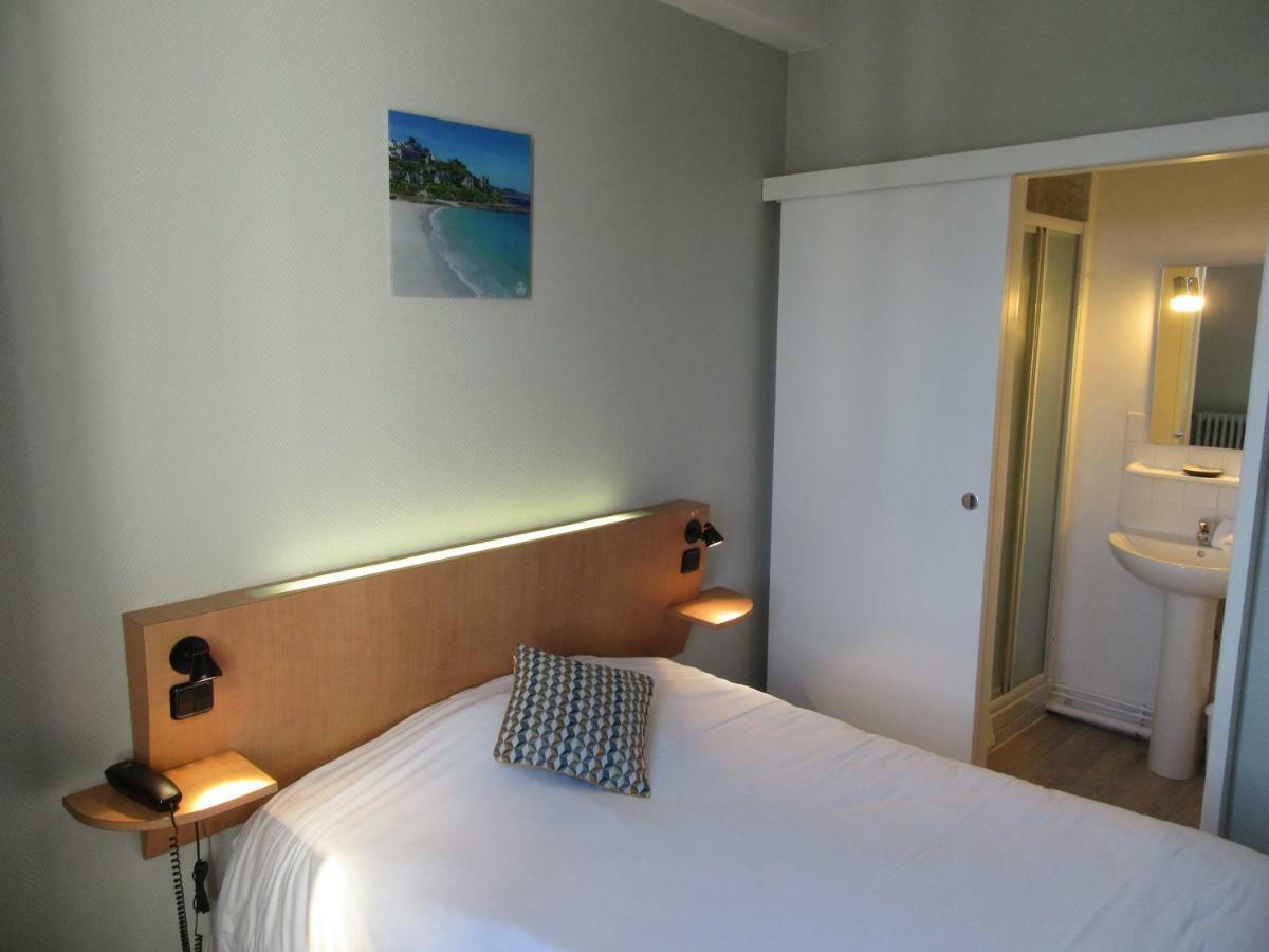 Contact De France Hotel Saintes